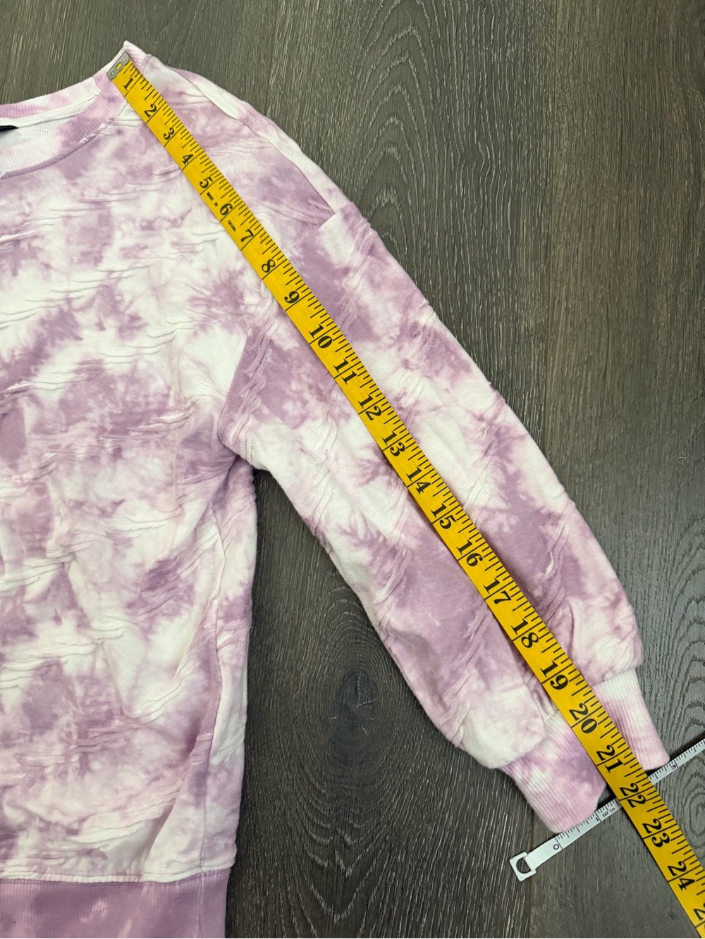 Simply Vera Vera Wang Lavender and White Tie-Dye Crewneck Sweatshirt Size Small - Picture 6 of 9